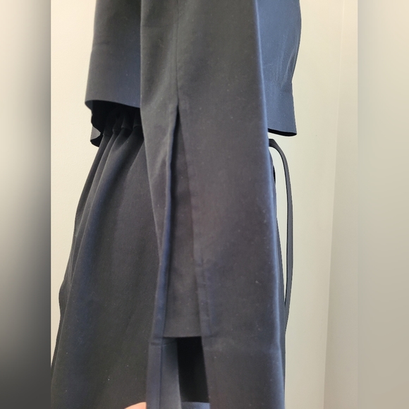 LULULEMON Lab trench, rain jacket, water resistant f coat in black SzM - Picture 5 of 12